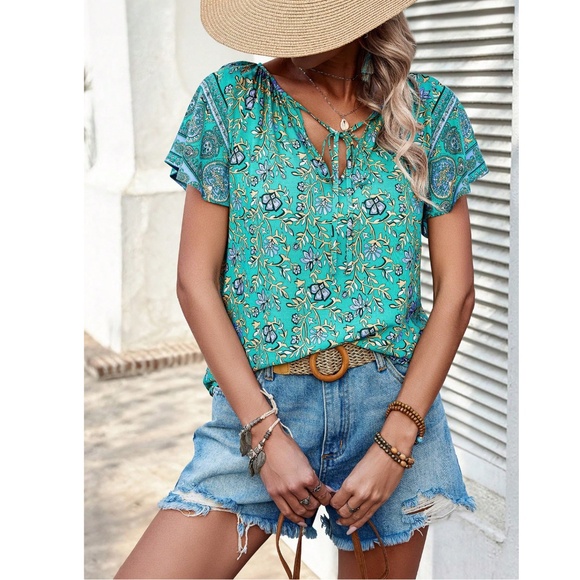 Turquoise Green Floral Printed Boho Short Sleeve Shirt - Picture 2 of 6